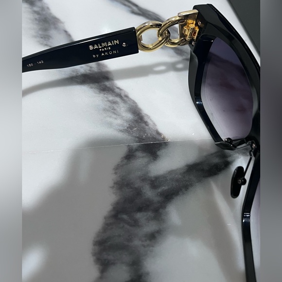 Balmain Cat eye sunglasses. - Picture 11 of 12